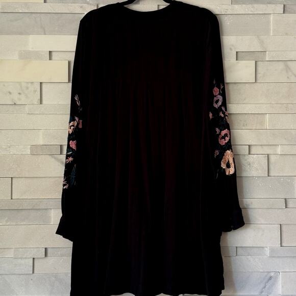 FREE PEOPLE Mia embroidered balloon sleeve plunge neck flowy mini dress M Black - Picture 3 of 8
